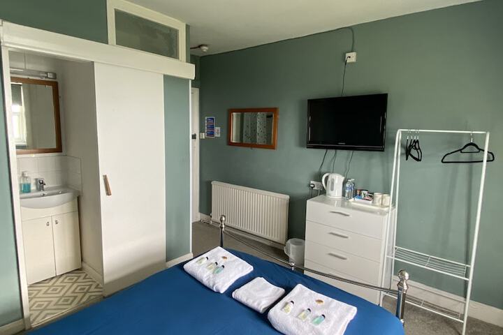 Room 48 of 86