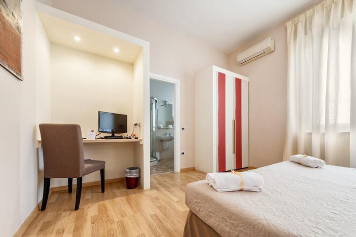 Room 27 of 51