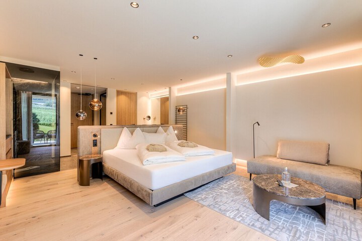 Room 3 of 59