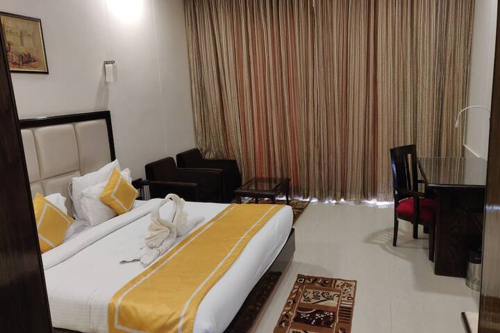 Room 36 of 84
