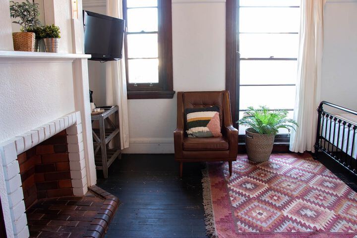 Room 60 of 192