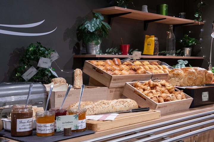 Breakfast/Coffee Service 20 of 31