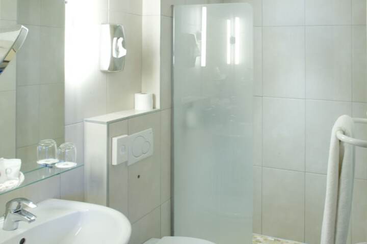 Bath Photo