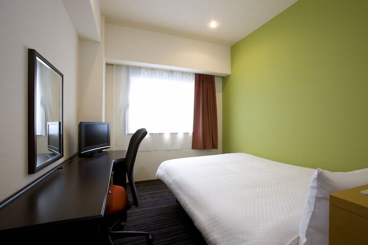 Room 14 of 73