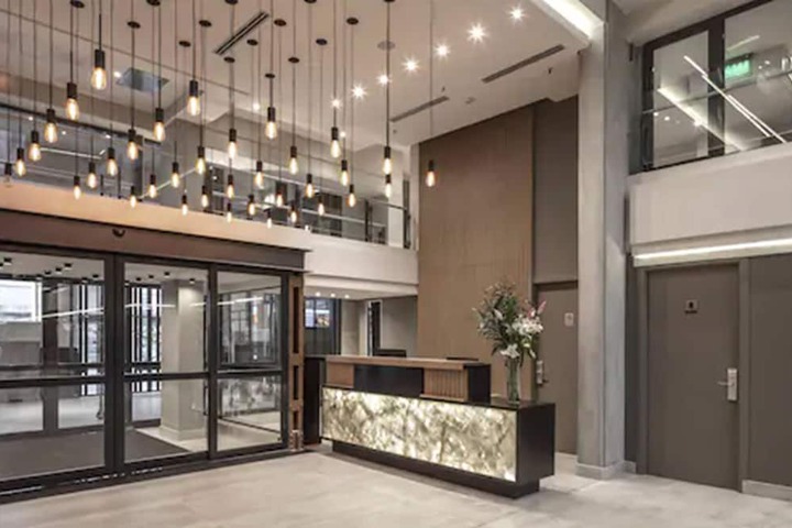 Exterior of Huinid Obelisco Hotel