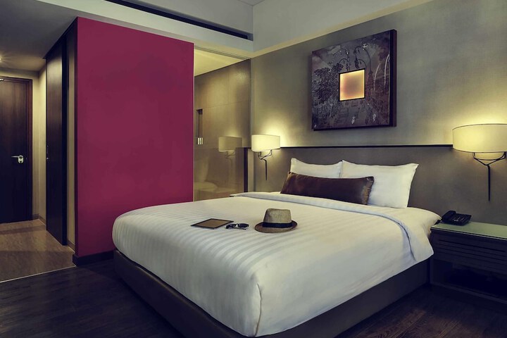 Room 16 of 111