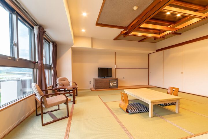 Room 16 of 59