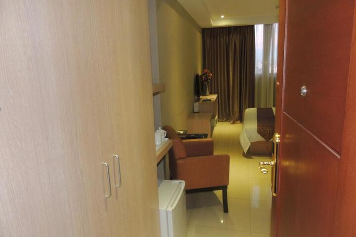 Hotel Suite Photo