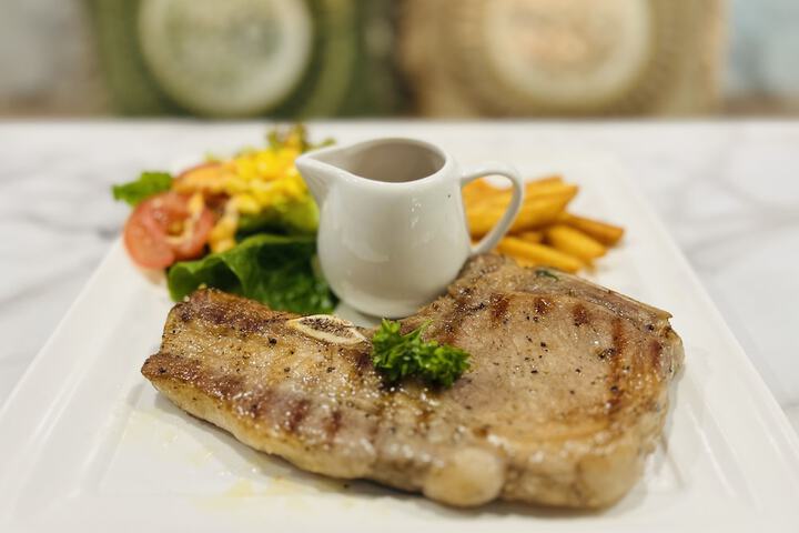Dining 85 of 164