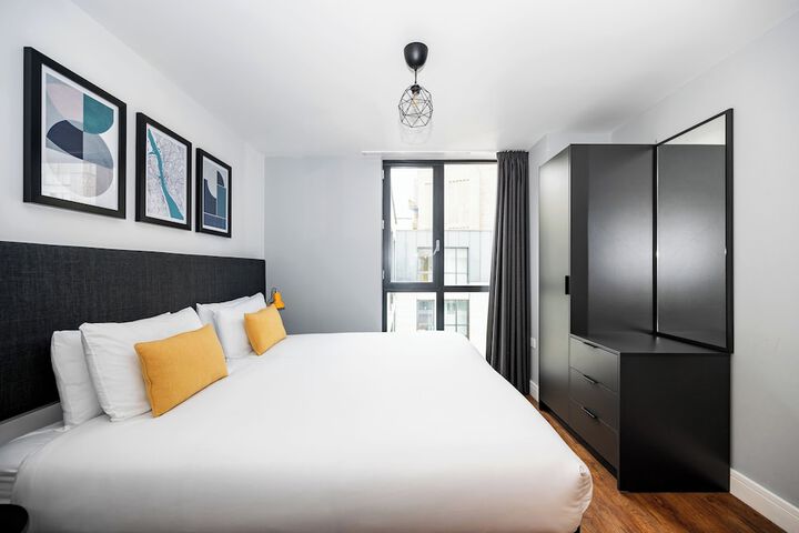 Room 6 of 62
