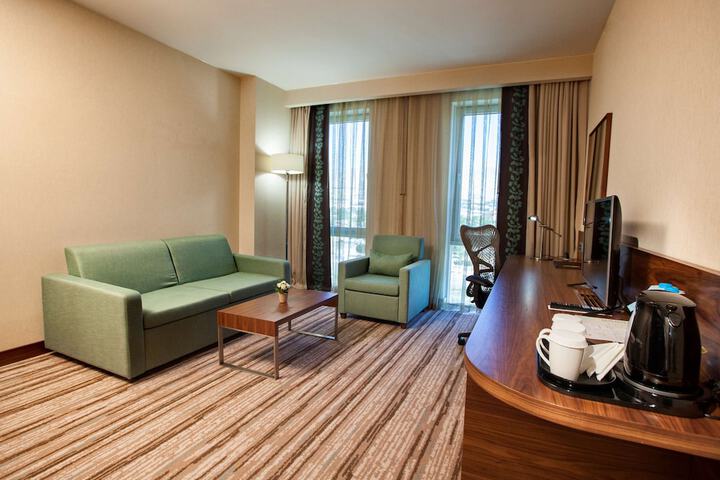 Room 16 of 49