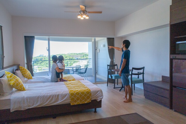 Room 5 of 40