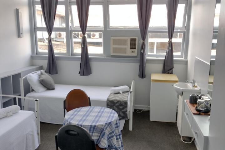 Room 3 of 8