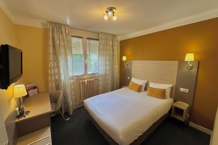 Room 16 of 43