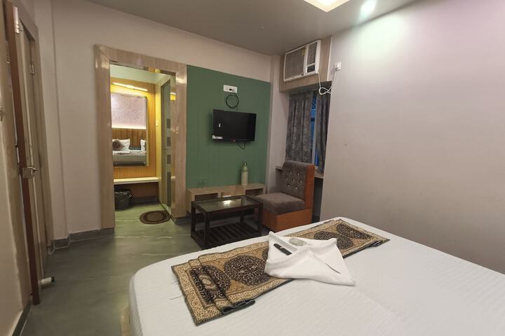 Room 5 of 54