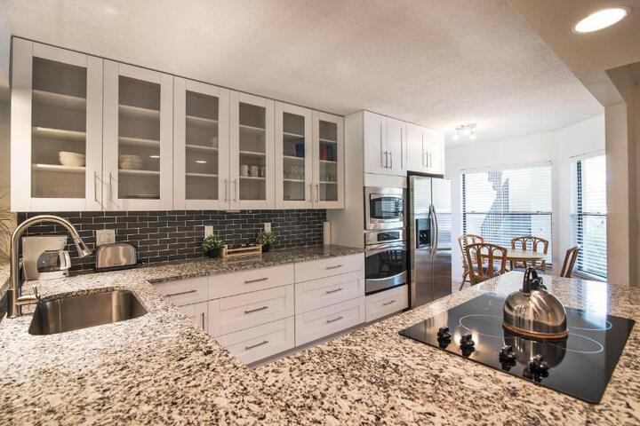 4601 W 46th Street court in Bradenton, FL