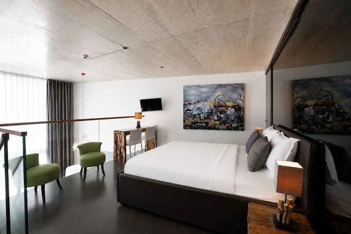 Room 52 of 124