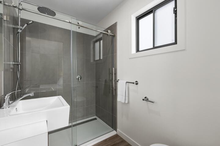 Room 15 of 32