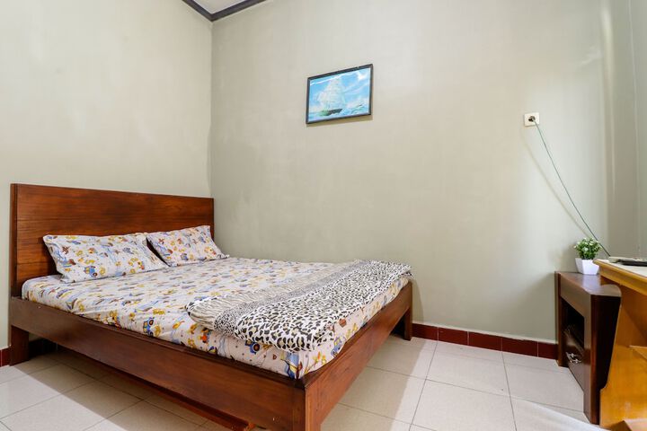 Room 16 of 33