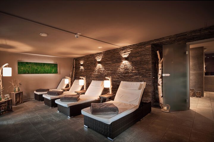 Spa 12 of 29