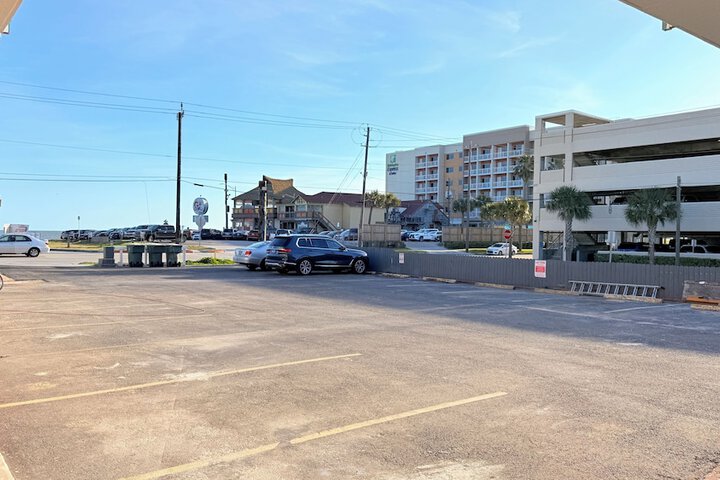 Hotel 11 of 14