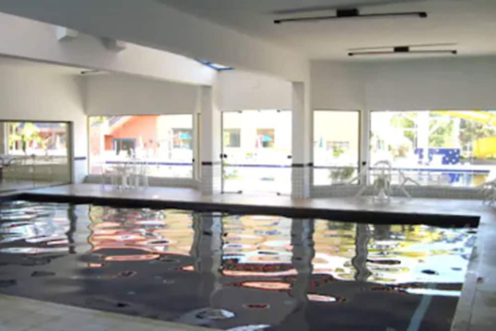 Pools & Facilities