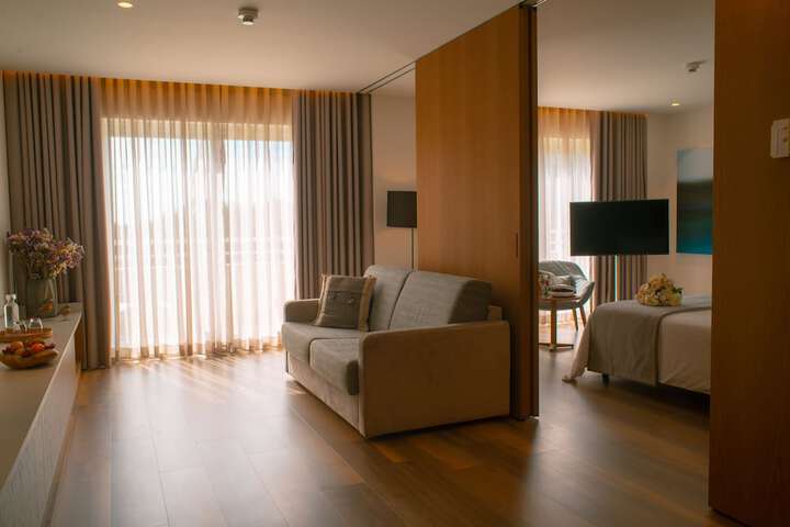 Room 6 of 57