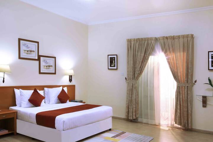 Room 10 of 31