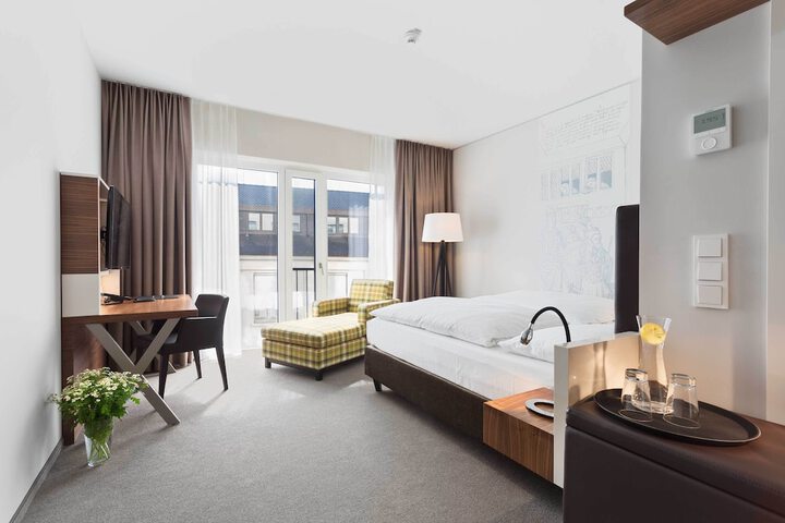 Room 10 of 53