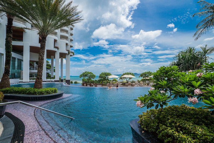Exterior of Royal Cliff Grand Hotel Pattaya