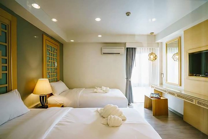 Room 6 of 91