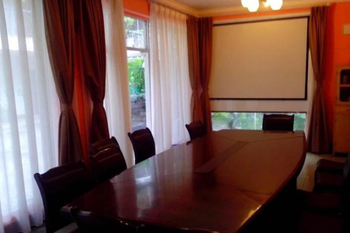 Room 4 of 26