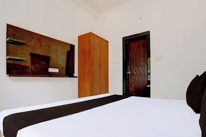 Room 28 of 35