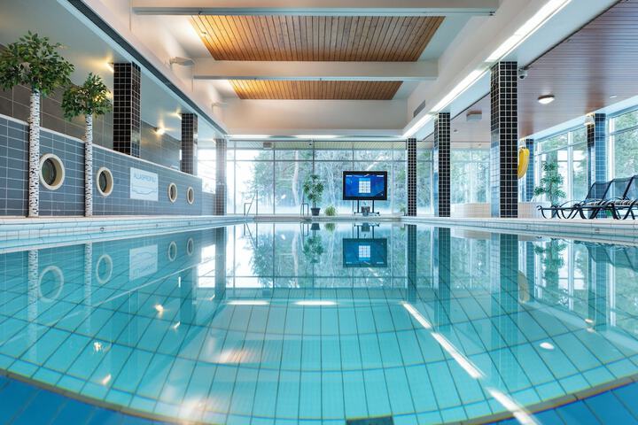 Pools & Facilities
