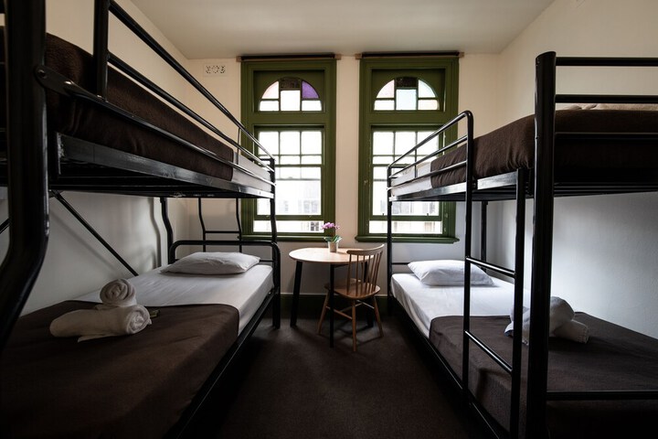 Room 8 of 44
