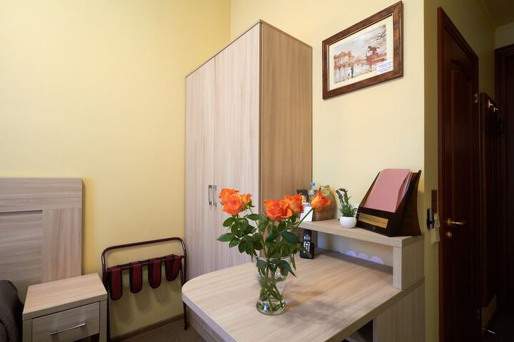 Room 16 of 47