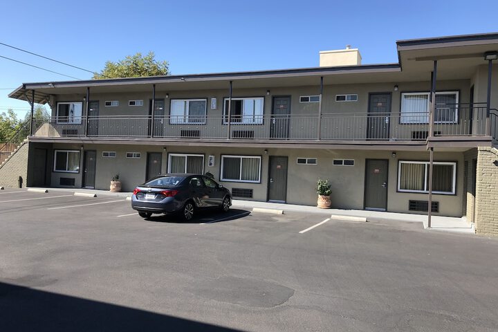 Property Grounds 29 of 34