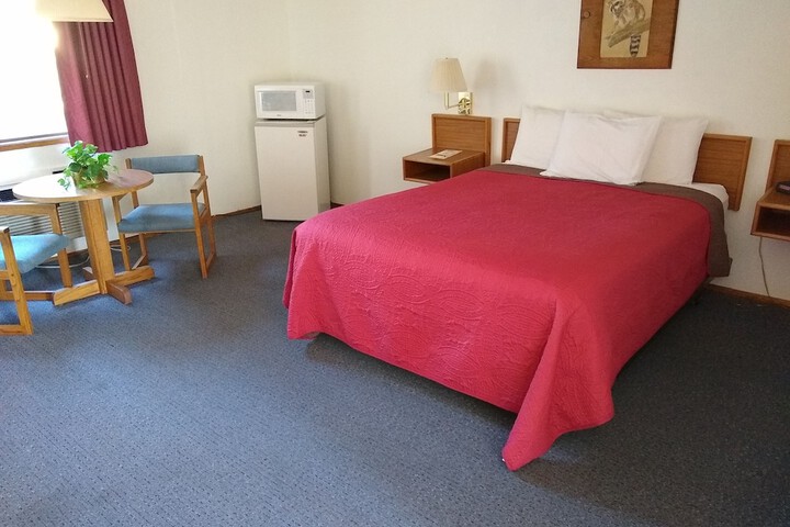 Room 10 of 34
