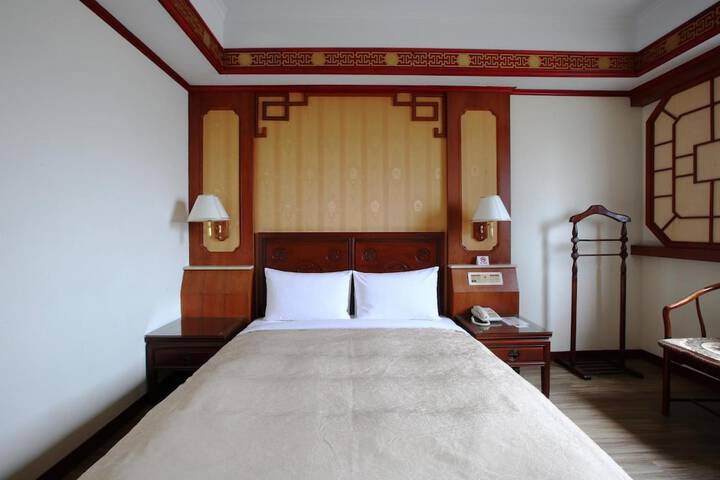Room 32 of 56