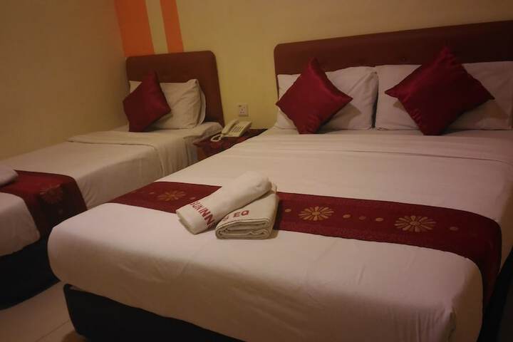 Room 4 of 42