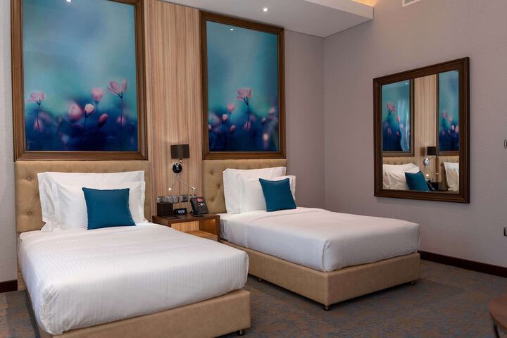 Room 12 of 79