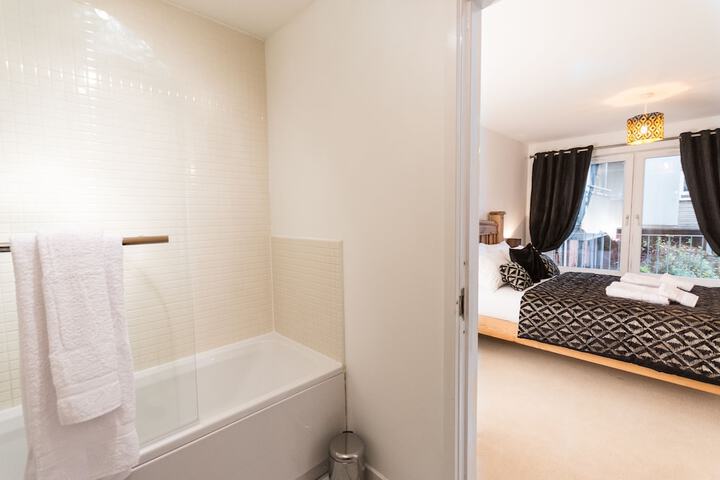 Room 26 of 29