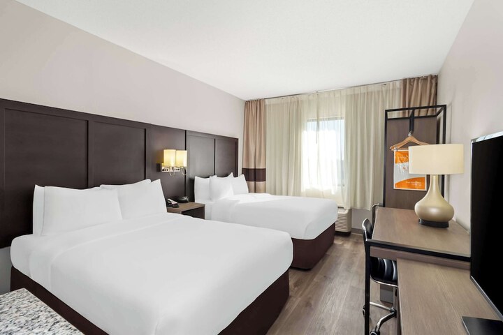 1 Double Bed Suite Accessible (15 of 15)