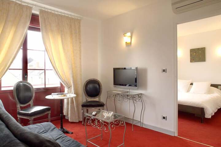 Room 18 of 21