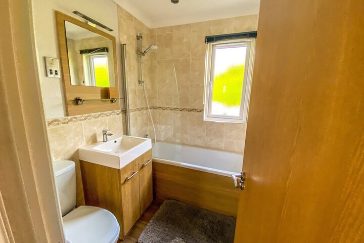 Room 14 of 21