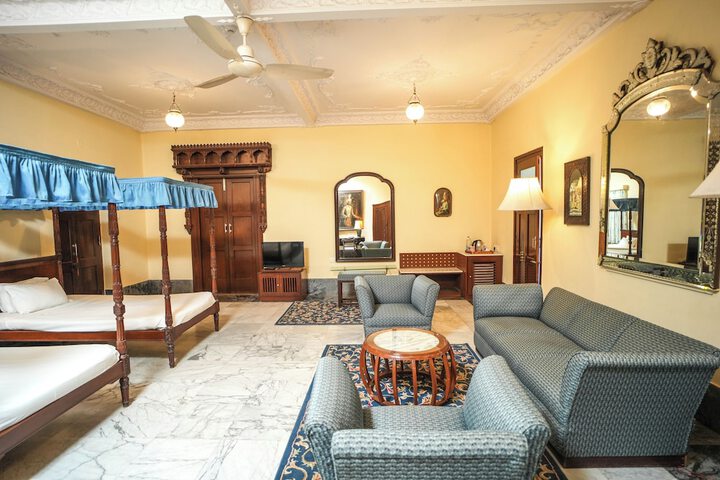 Room 42 of 135