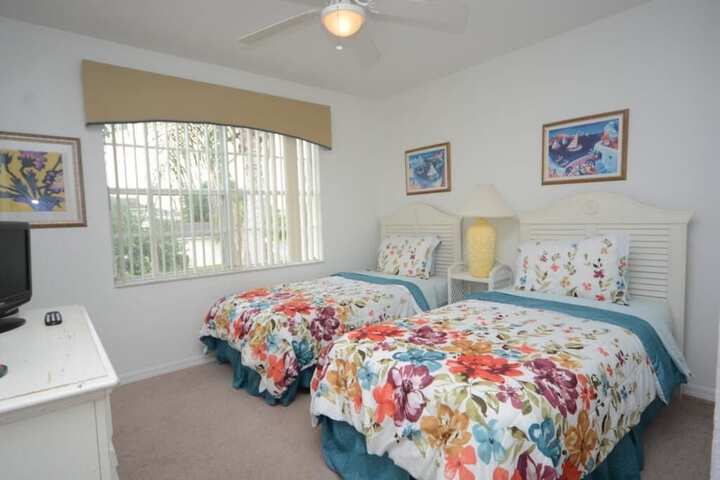 Room 5 of 26