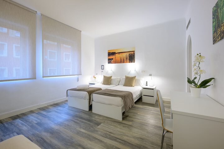 Room 43 of 122