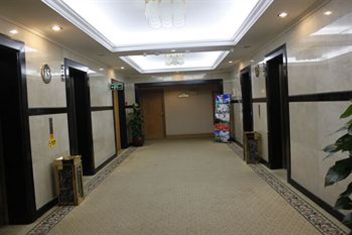 Ballroom/Hall 16 of 23