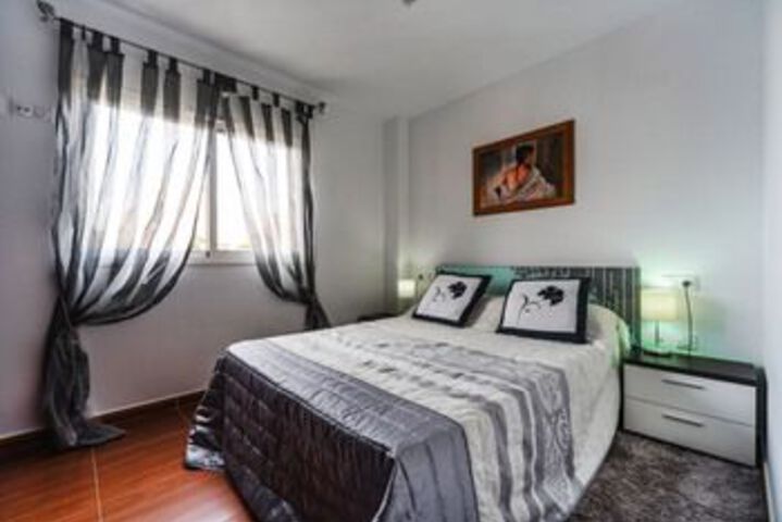 Room 4 of 18